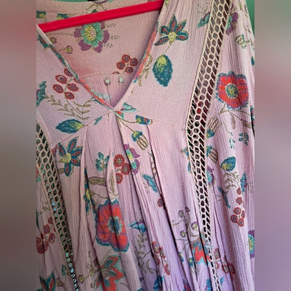 Free People Just the Two of Us Small Pink Floral Crochet Mini Blouse - Picture 12 of 14
